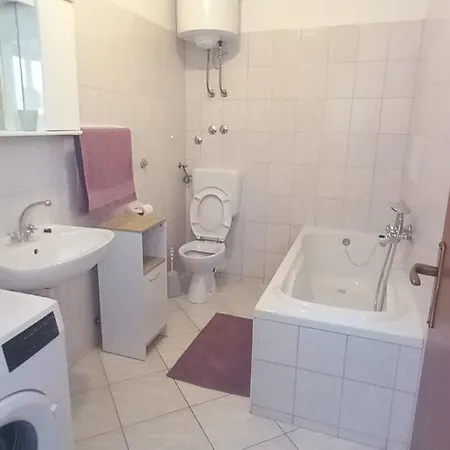 דירה Stana טרוגיר